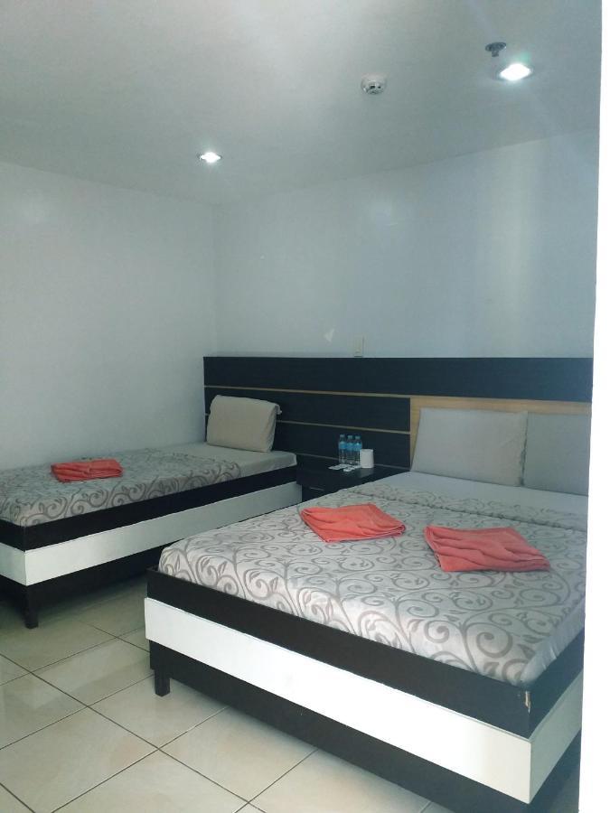 Global 88 Apartelle Cebu Stadt Exterior foto